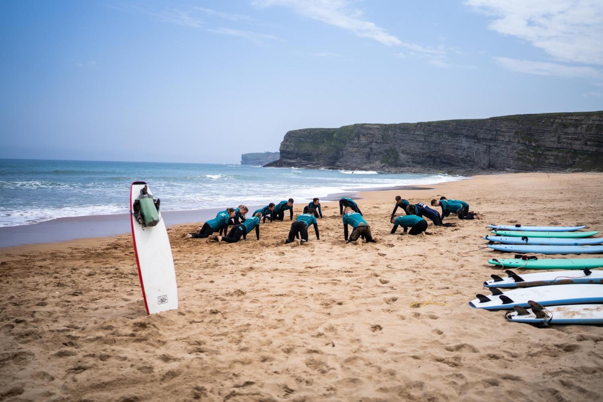 Liquid Surfhouse Hostel Langre  Kültér fotó