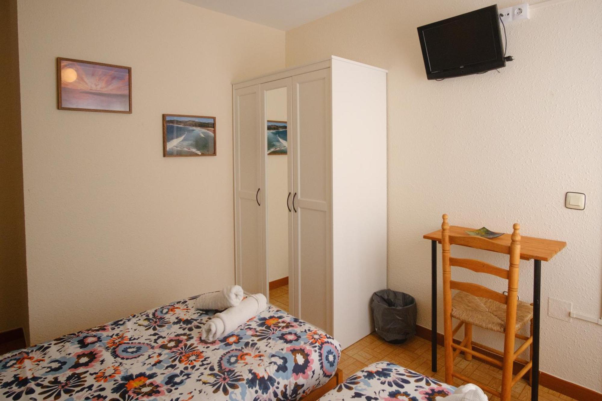 Liquid Surfhouse Hostel Langre  Kültér fotó