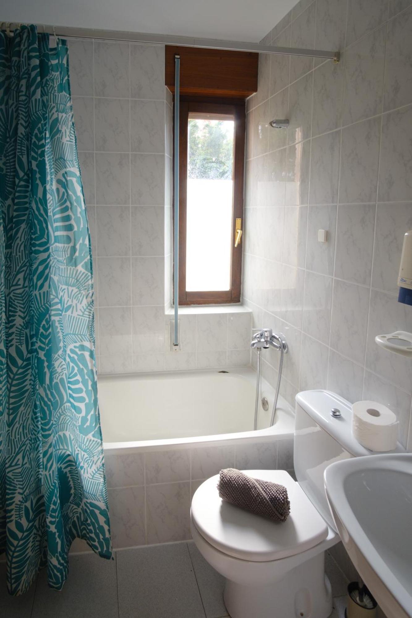 Liquid Surfhouse Hostel Langre  Kültér fotó