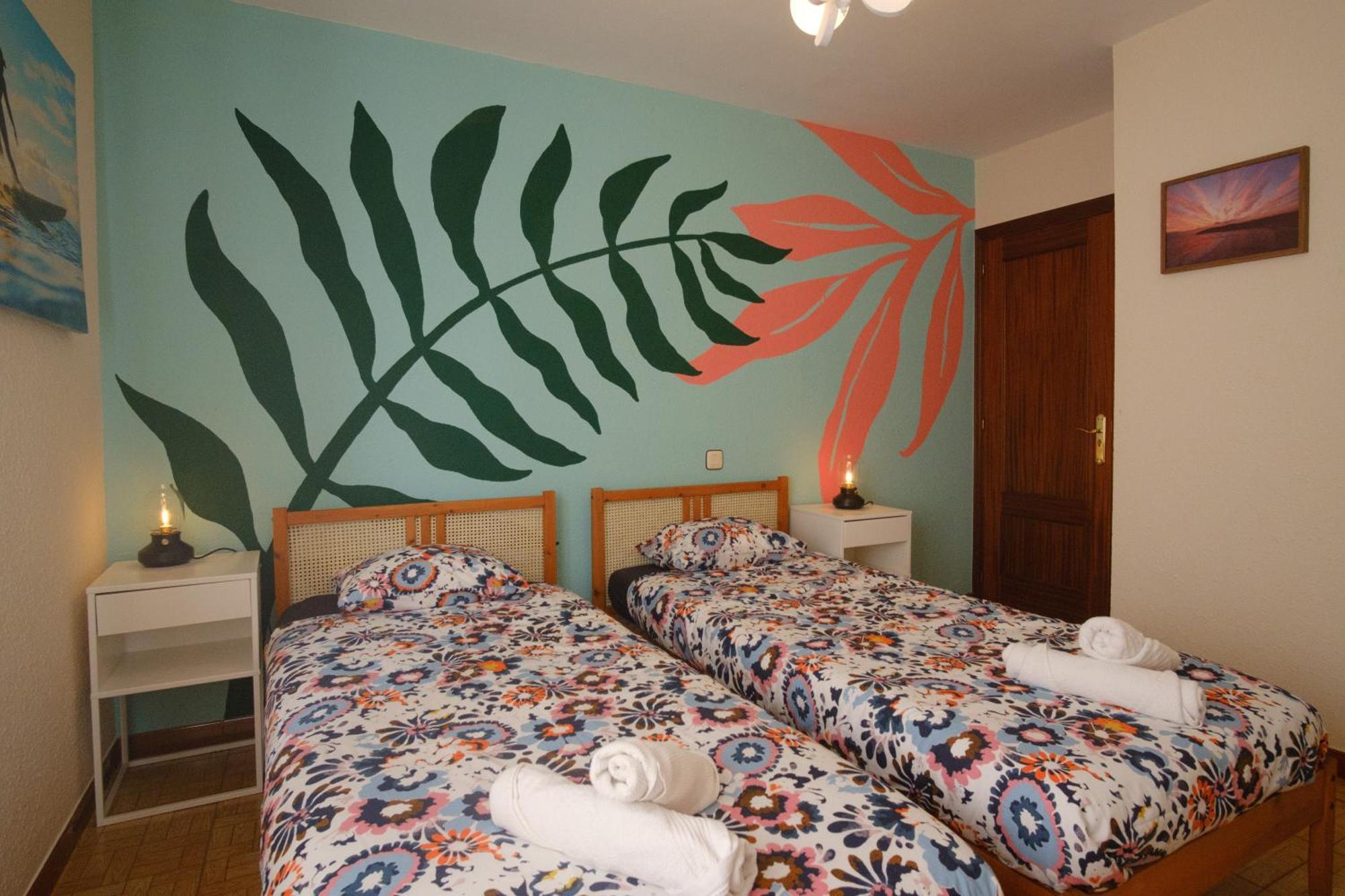 Liquid Surfhouse Hostel Langre  Kültér fotó